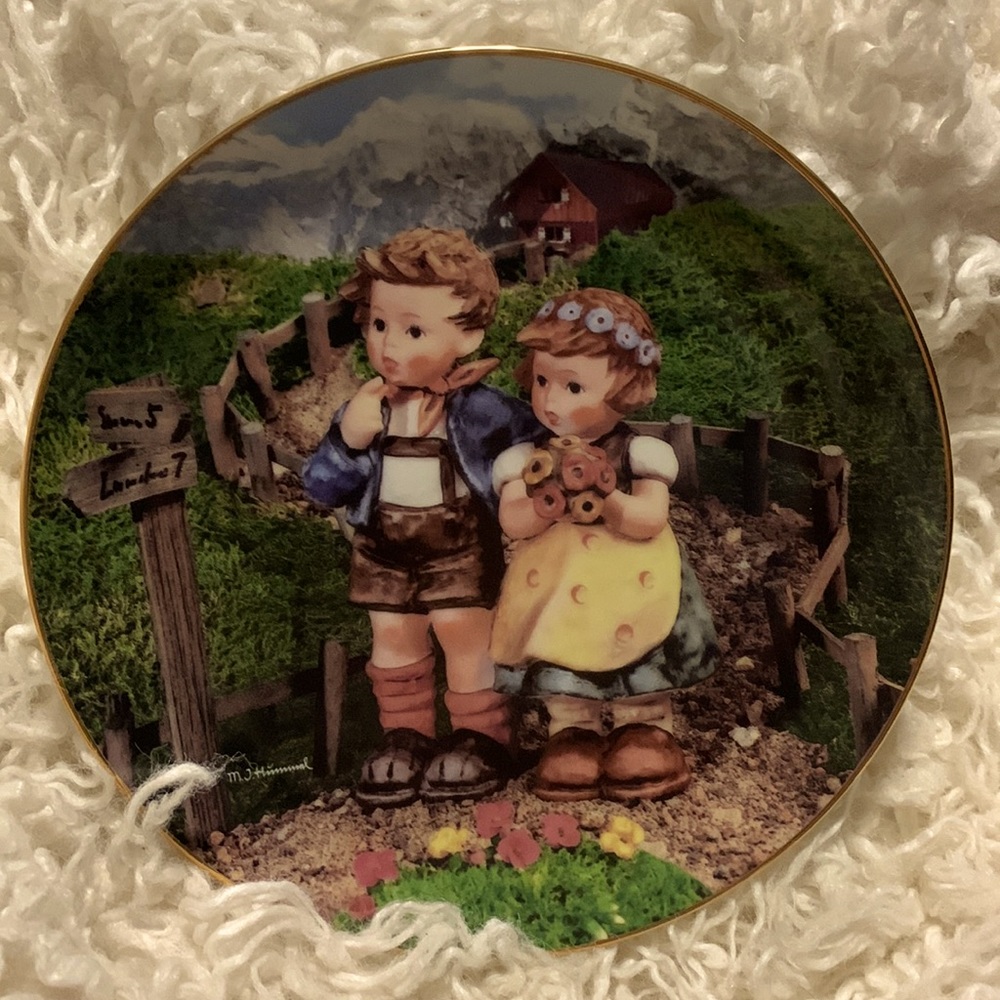 MI Hummel plate